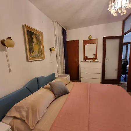 Villa Green דירה