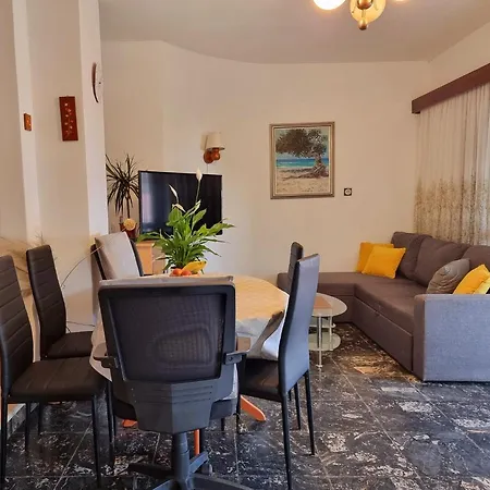 Villa Green טרוגיר